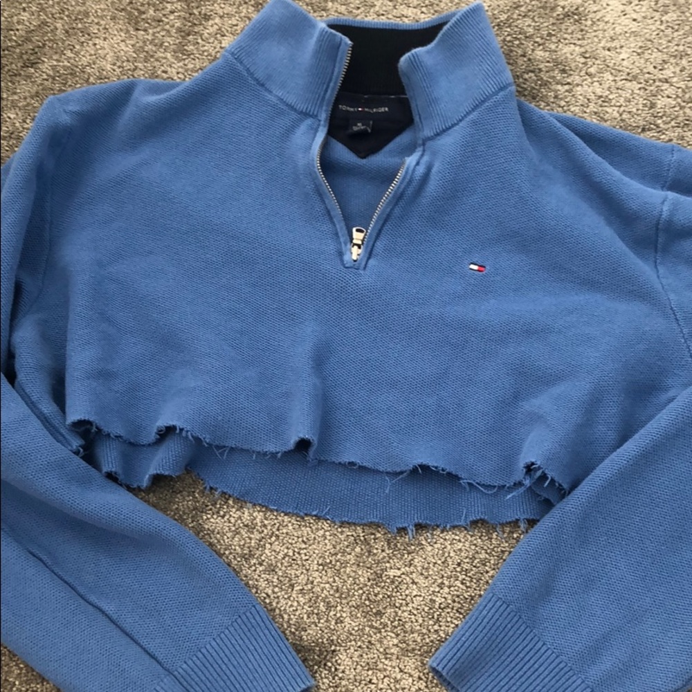 Cropped Vintage Tommy Hilfiger Sweatshirt